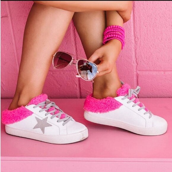 Steve Madden Polaris White Leather & Pink Sherpa Lace-up Star Sneakers Shoes 8 - Picture 16 of 16